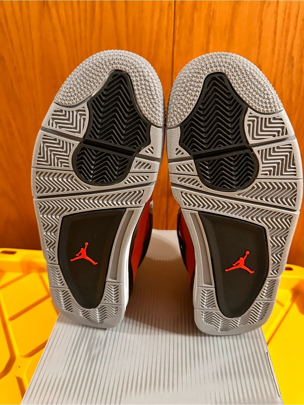 Men's Jordan 4 Retro 